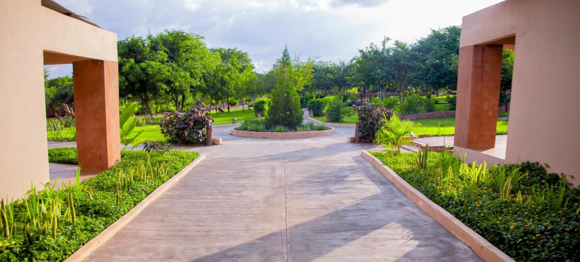 The Nkhosi Livingstone Lodge And Spa Extérieur photo